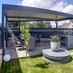Front In Valbandon